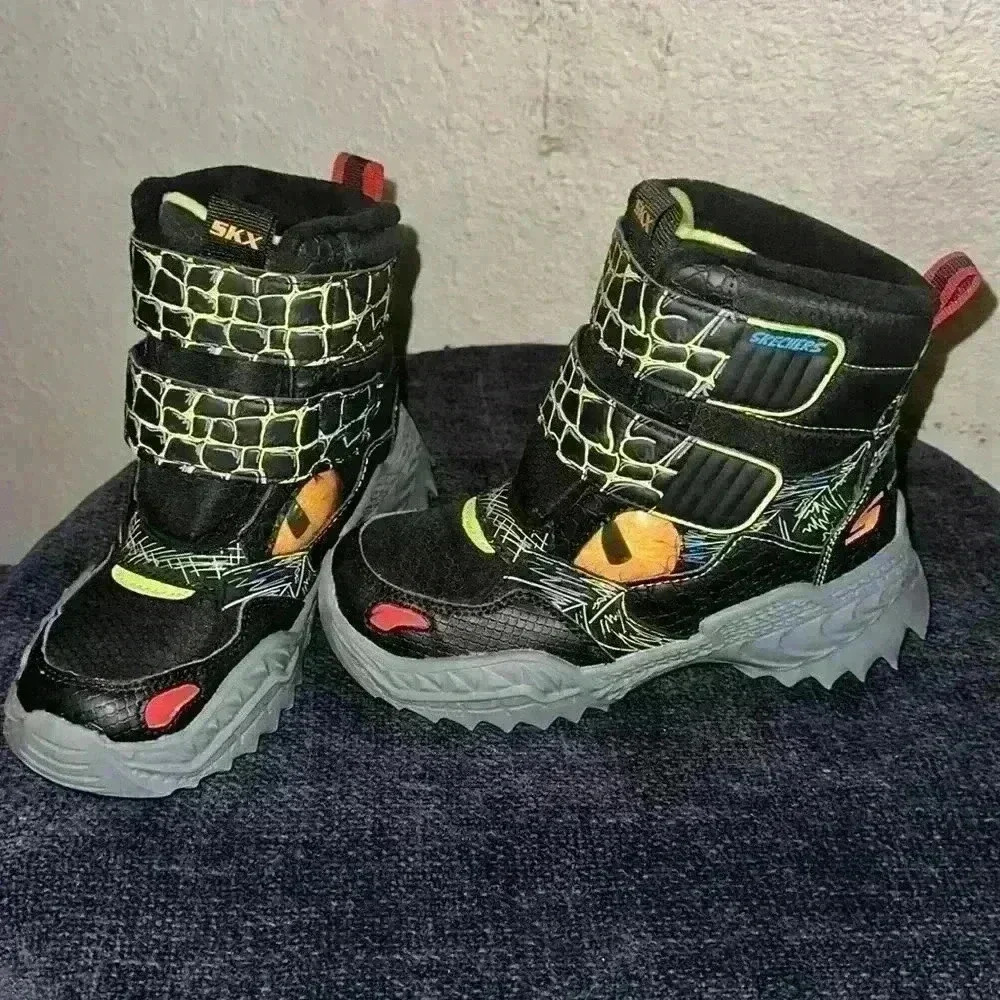 Skechers Skech-Saurus is Boys 13.5 Winter Boots Water Repellant Memory Foam - Picture 2 of 9